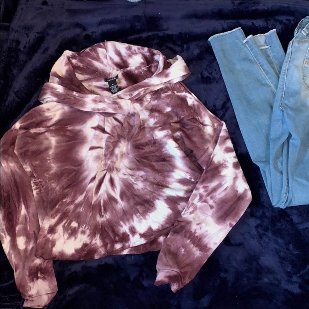 * Tye dye cropped hoodie